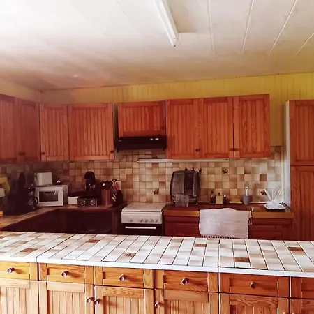 Aux 2 Cedres Holiday home *