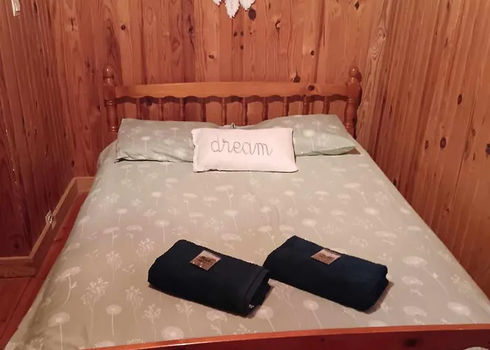 Aux 2 Cèdres Hébergement de vacances